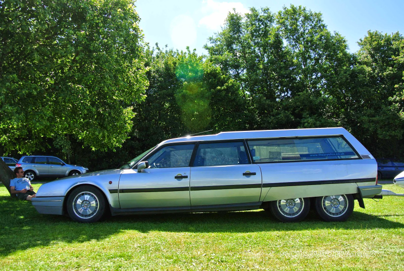 Illustration for article titled Day 3 of Citroën CX Loadrunner Month